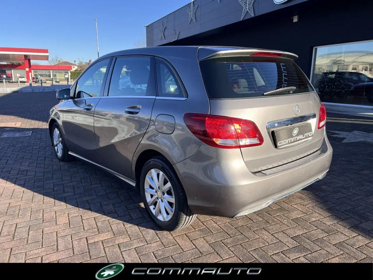 Mercedes-Benz B 180 d Executive foto 2