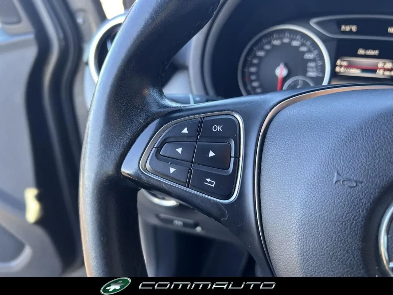 Mercedes-Benz B 180 d Executive foto 13