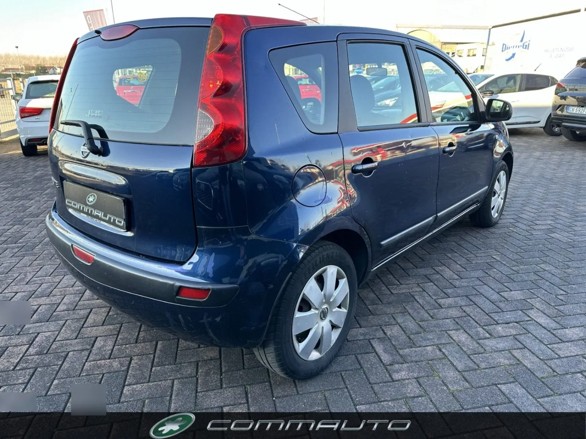 Nissan Note 1.4 16V 88CV ADATTA PER NEOPATENTATI foto 3