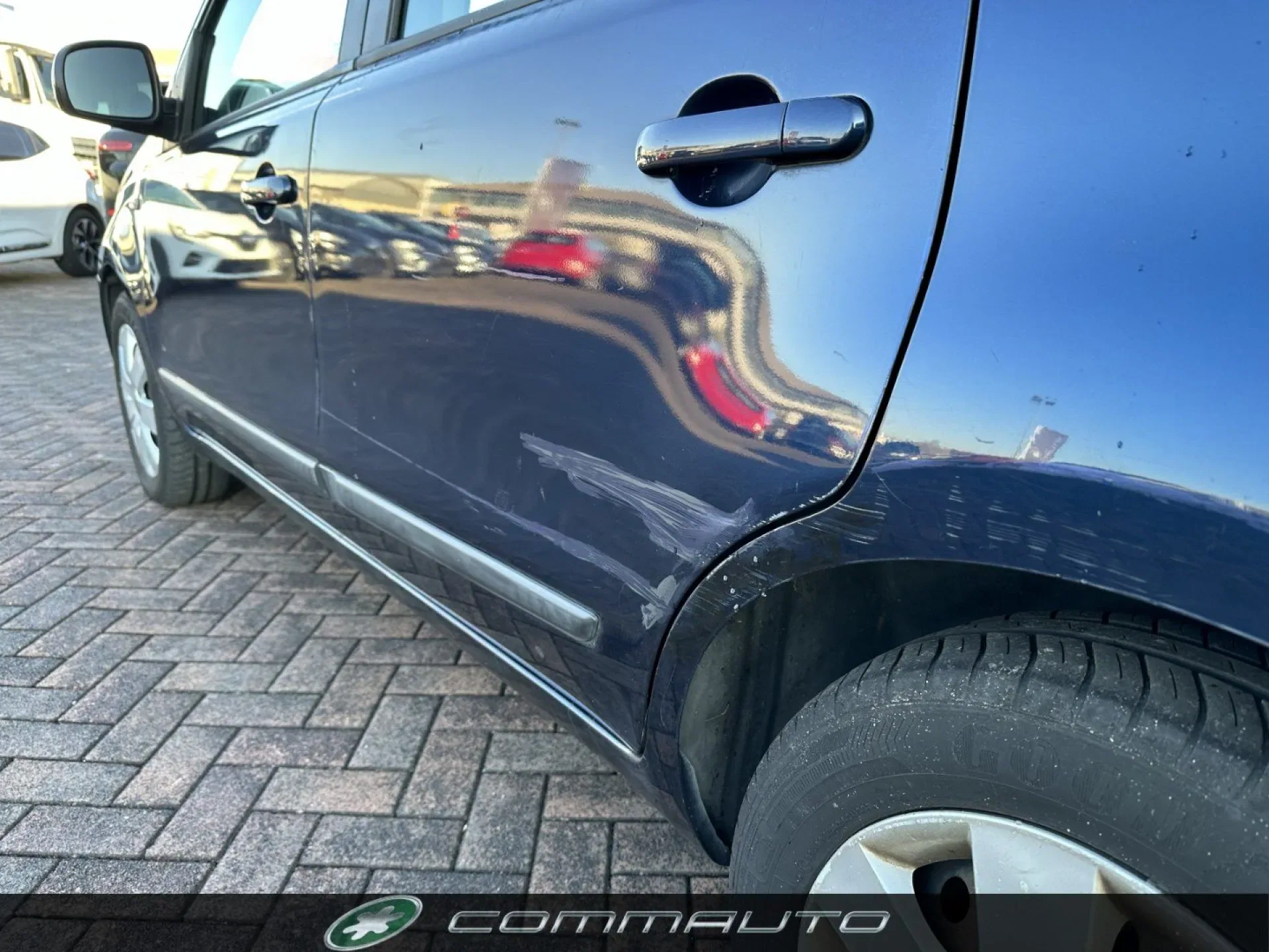 Nissan Note 1.4 16V 88CV ADATTA PER NEOPATENTATI foto 5