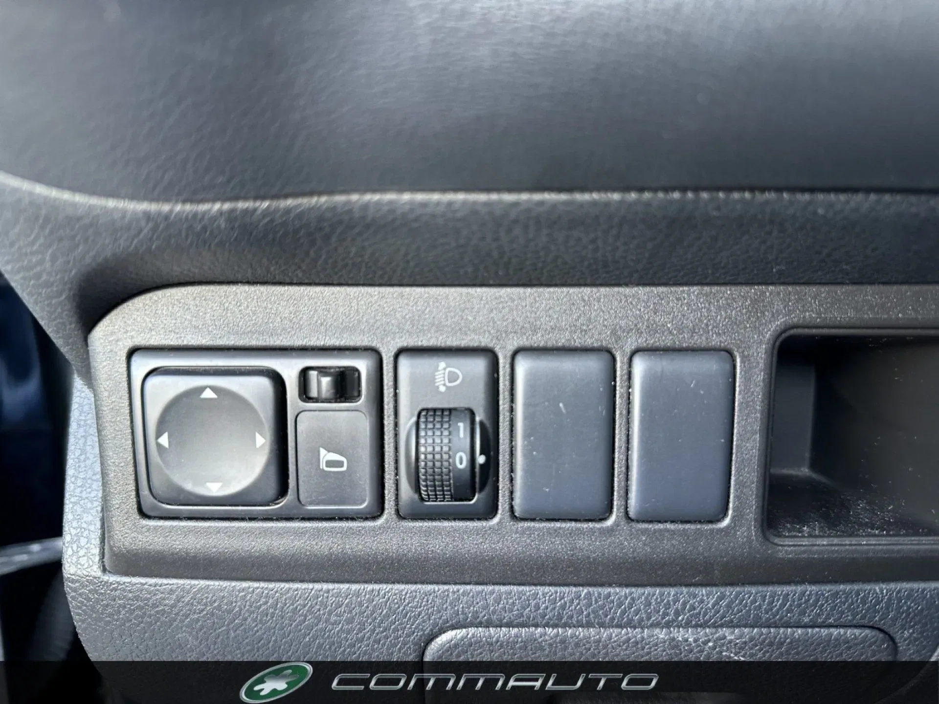 Nissan Note 1.4 16V 88CV ADATTA PER NEOPATENTATI foto 10