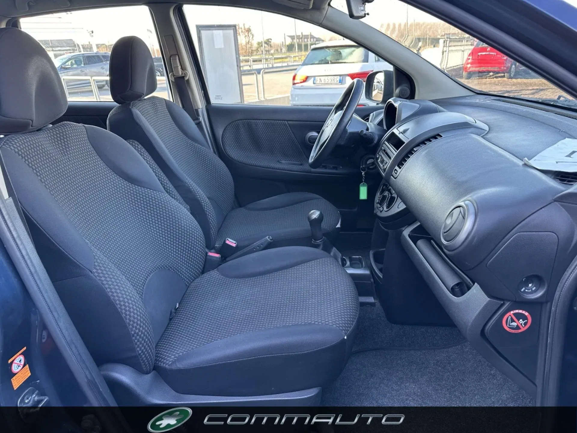 Nissan Note 1.4 16V 88CV ADATTA PER NEOPATENTATI foto 12