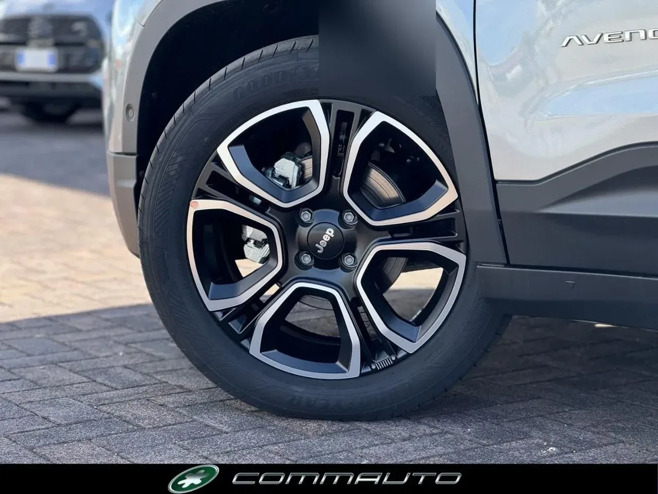 Jeep Avenger 1.2 Turbo 100 CV Summit - Winter e Comfort Pack foto 8