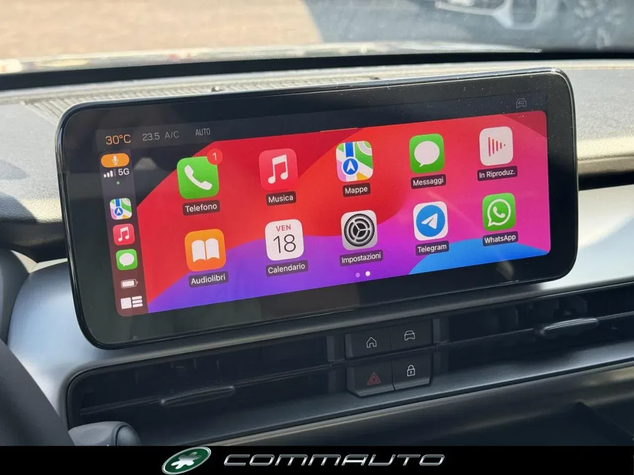 Jeep Avenger 1.2 Turbo 100 CV Summit - Winter e Comfort Pack foto 17