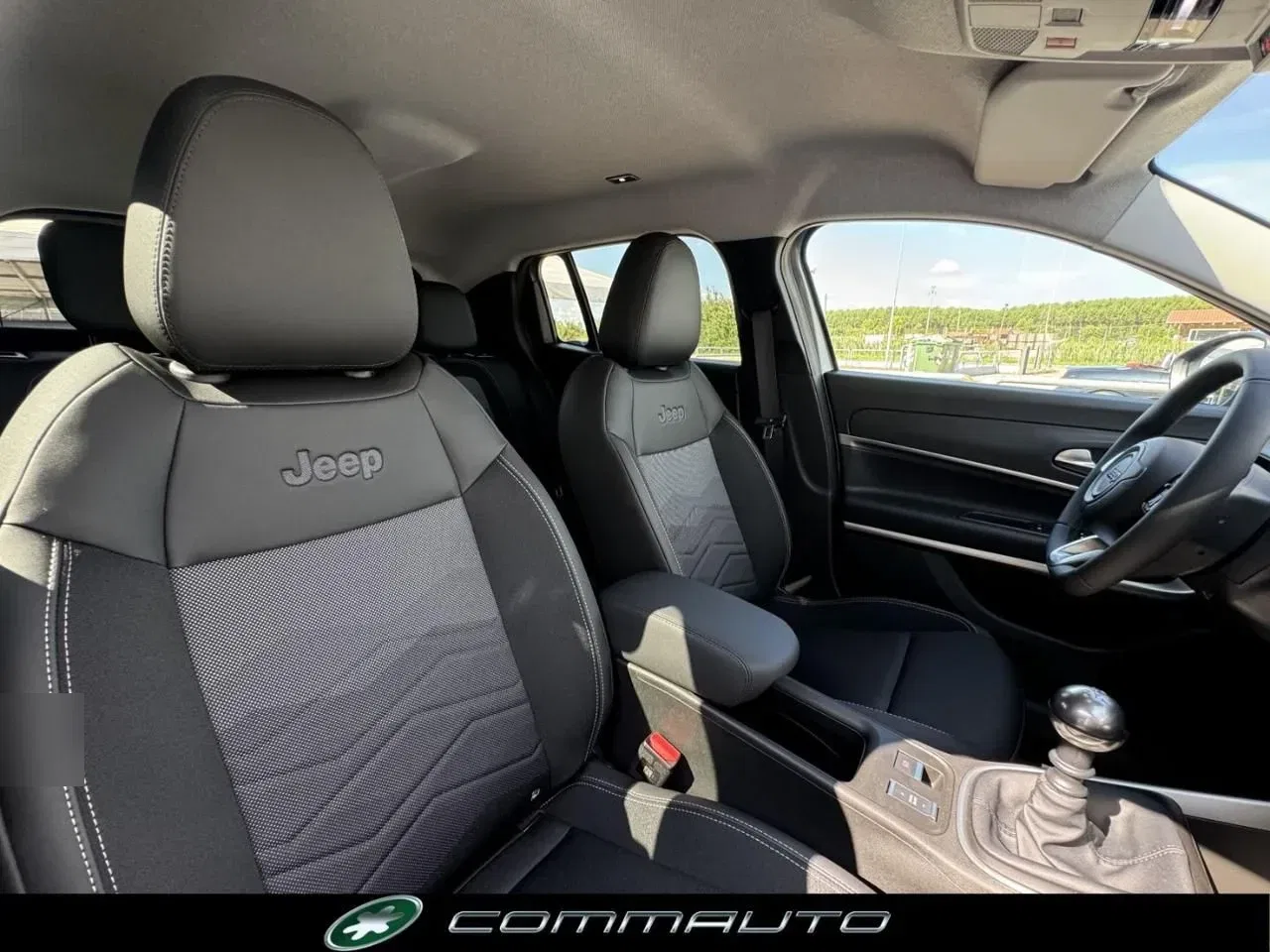 Jeep Avenger 1.2 Turbo 100 CV Summit - Winter e Comfort Pack foto 28