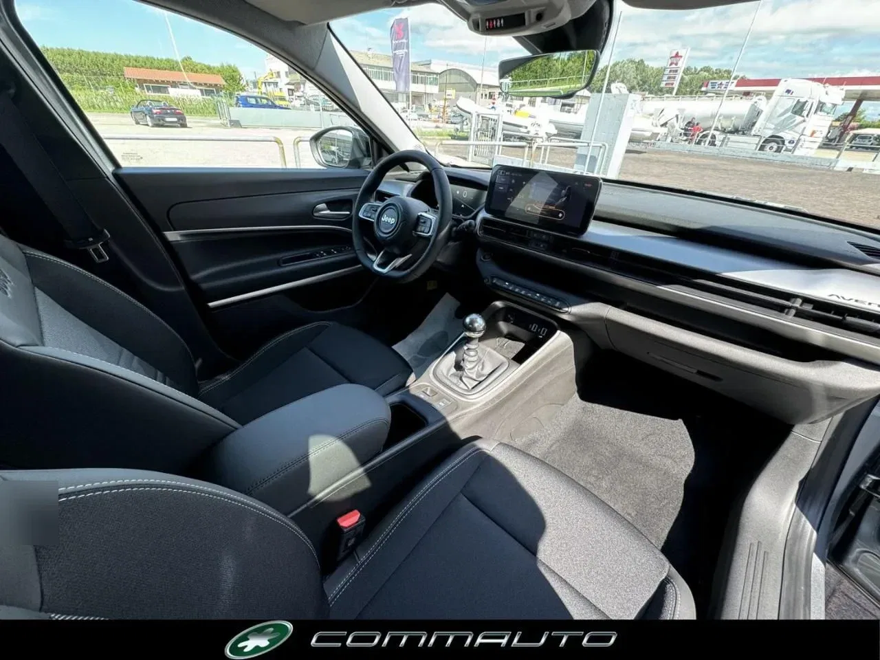 Jeep Avenger 1.2 Turbo 100 CV Summit - Winter e Comfort Pack foto 29