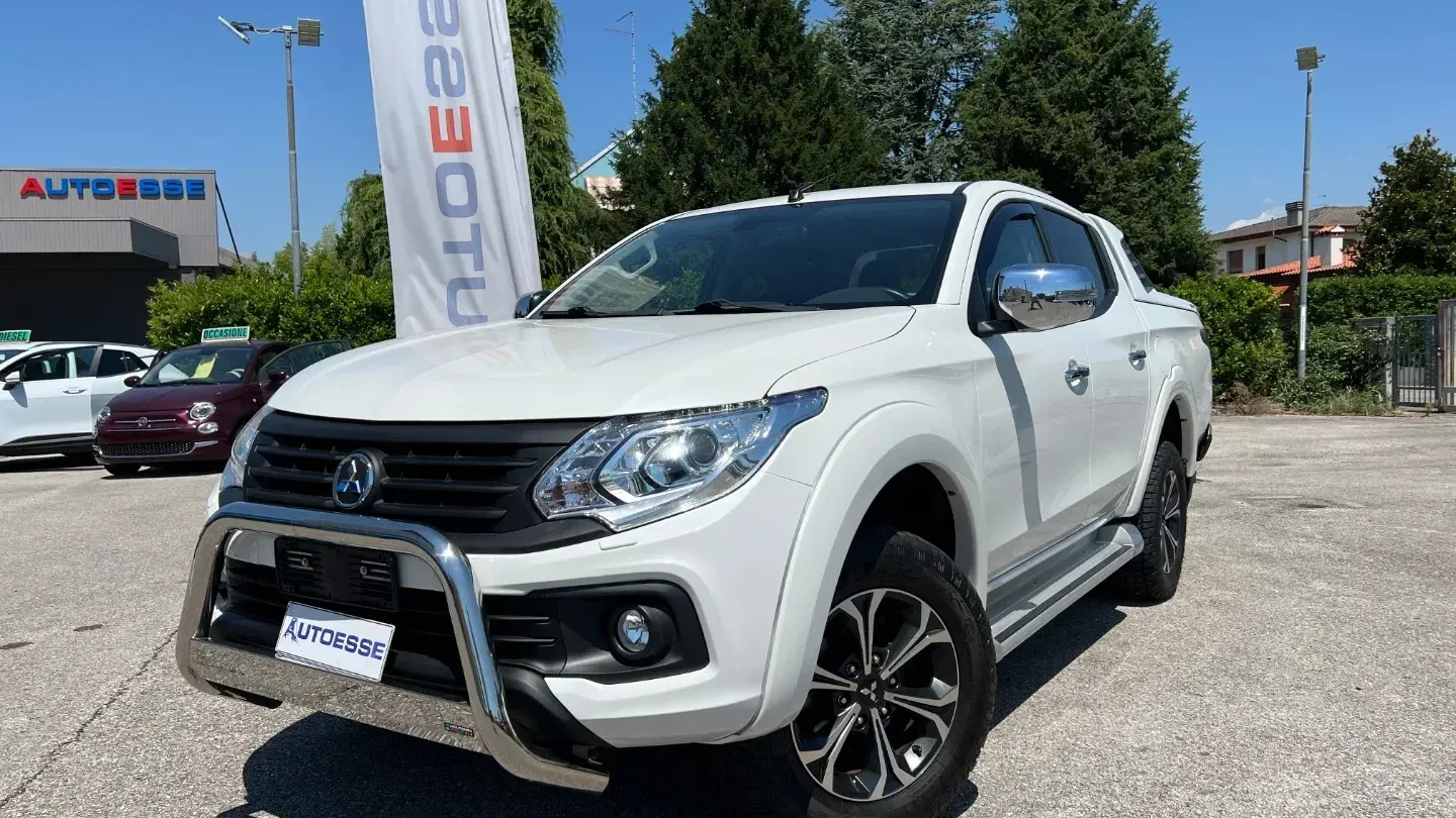 Fiat Fullback 2.4 180CV D.C. Aut. LOOK MITSUBISHI