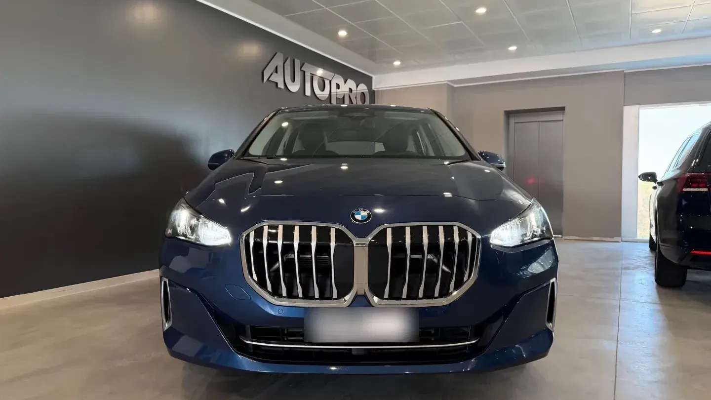 BMW 220i 48V Active Tourer Luxury
