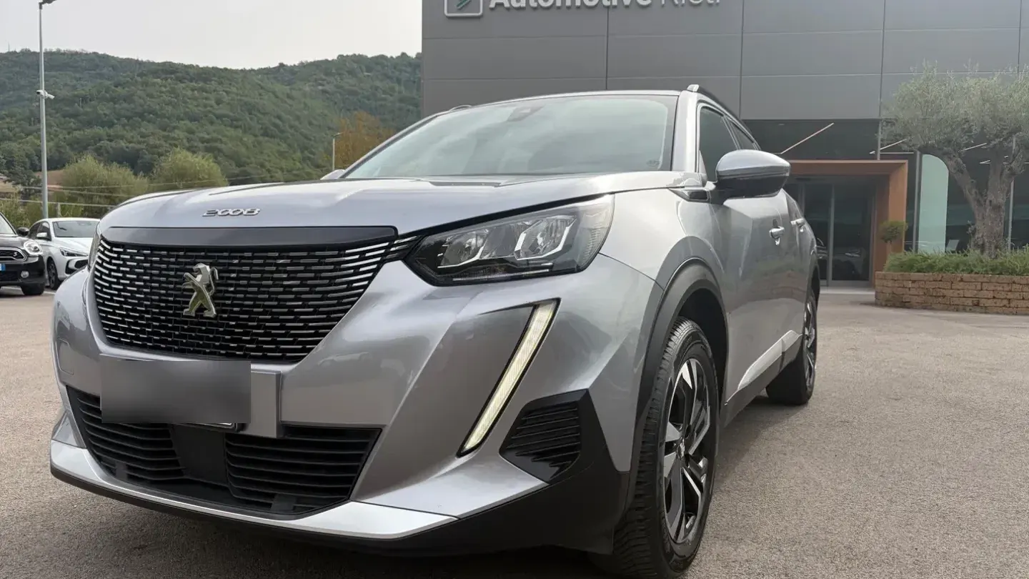 Peugeot 2008 PureTech 130 S&S Allure Navi Pack