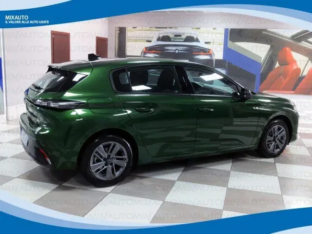 PEUGEOT 308 1.2 PureTech 130cv Allure EU6 foto 2