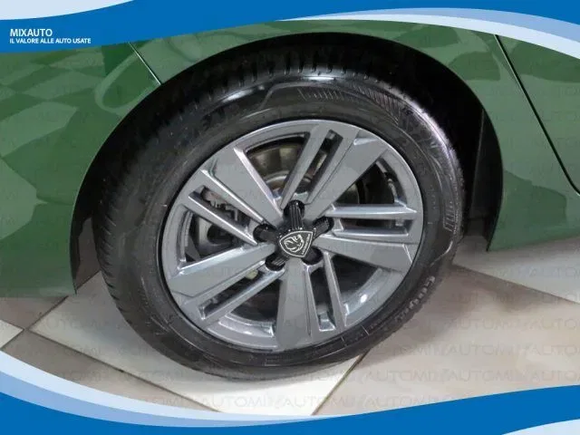 PEUGEOT 308 1.2 PureTech 130cv Allure EU6 foto 17