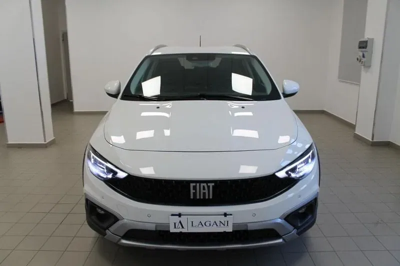 Fiat Tipo 1.3 Mjt S&S 5 porte Cross foto 2