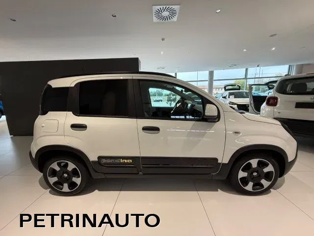FIAT Panda 1.0 FireFly S&S Hybrid Pandina Cross 5 Posti Km.0 foto 8