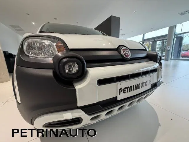 FIAT Panda 1.0 FireFly S&S Hybrid Pandina Cross 5 Posti Km.0 foto 18