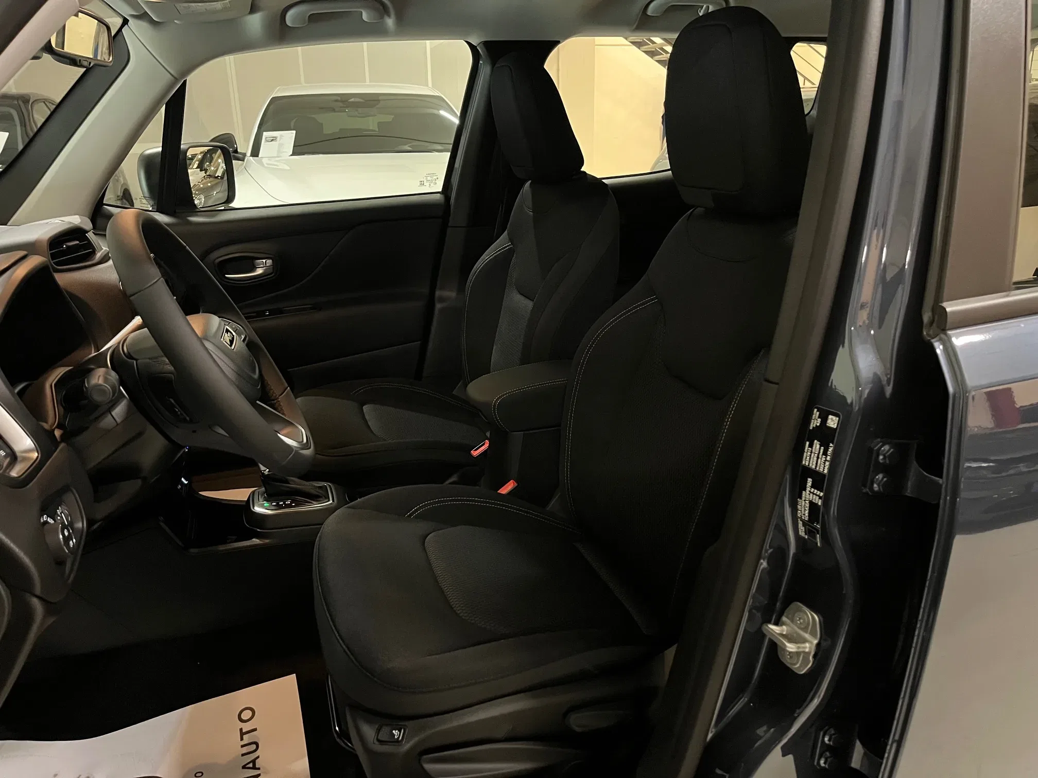 Jeep Renegade 1.5 turbo t4 mhev Altitude 2wd dct Km Zero Nazionale foto 12