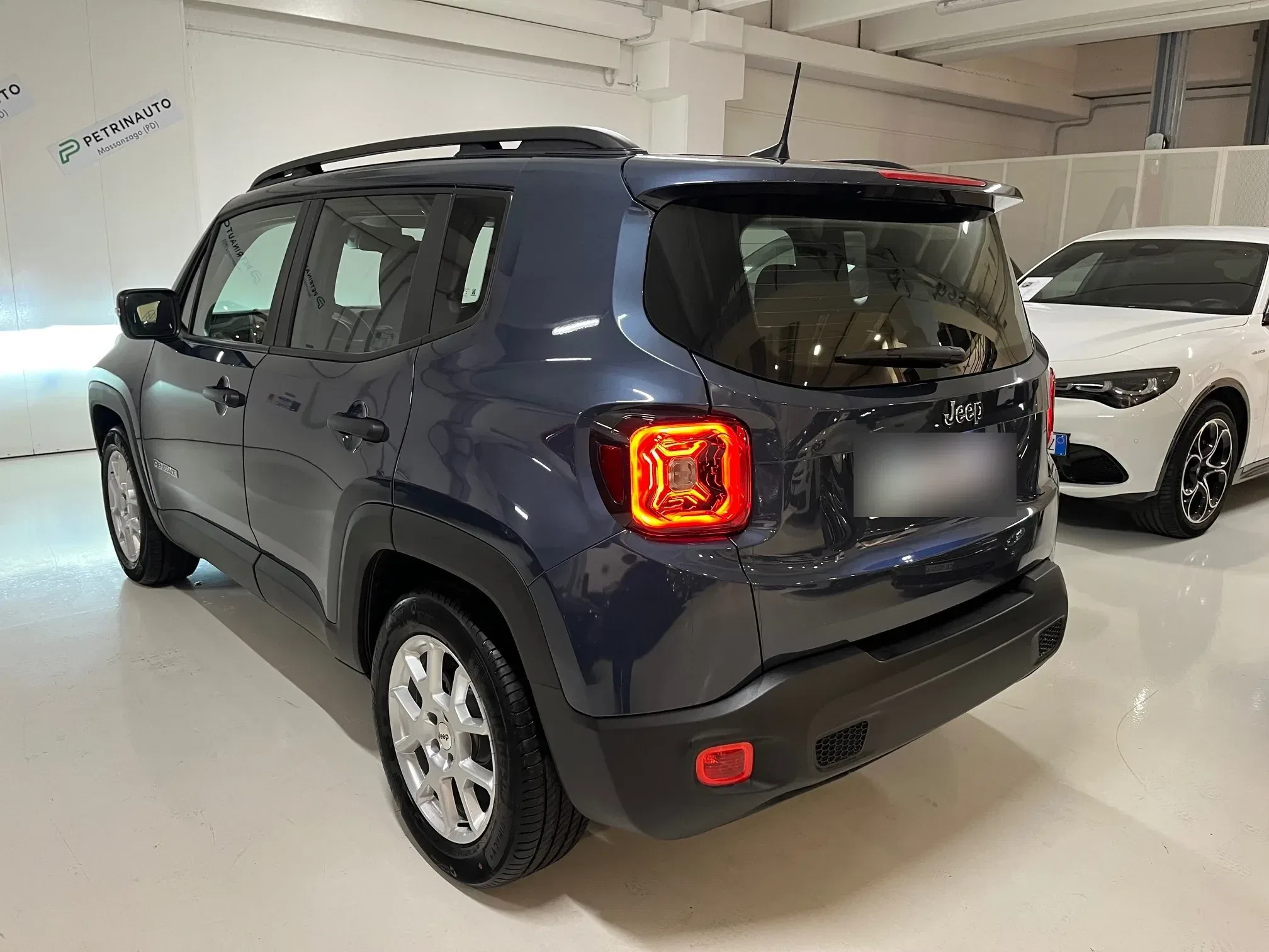 Jeep Renegade 1.5 turbo t4 mhev Altitude 2wd dct Km Zero Nazionale foto 8