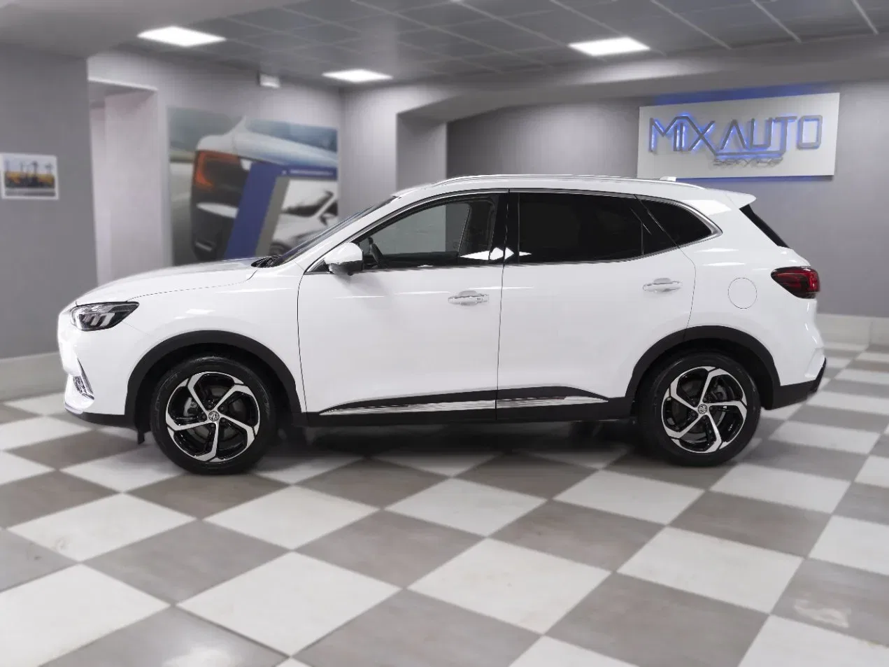 MG HS 1.5T DCT Luxury 2WD AUTO foto 3
