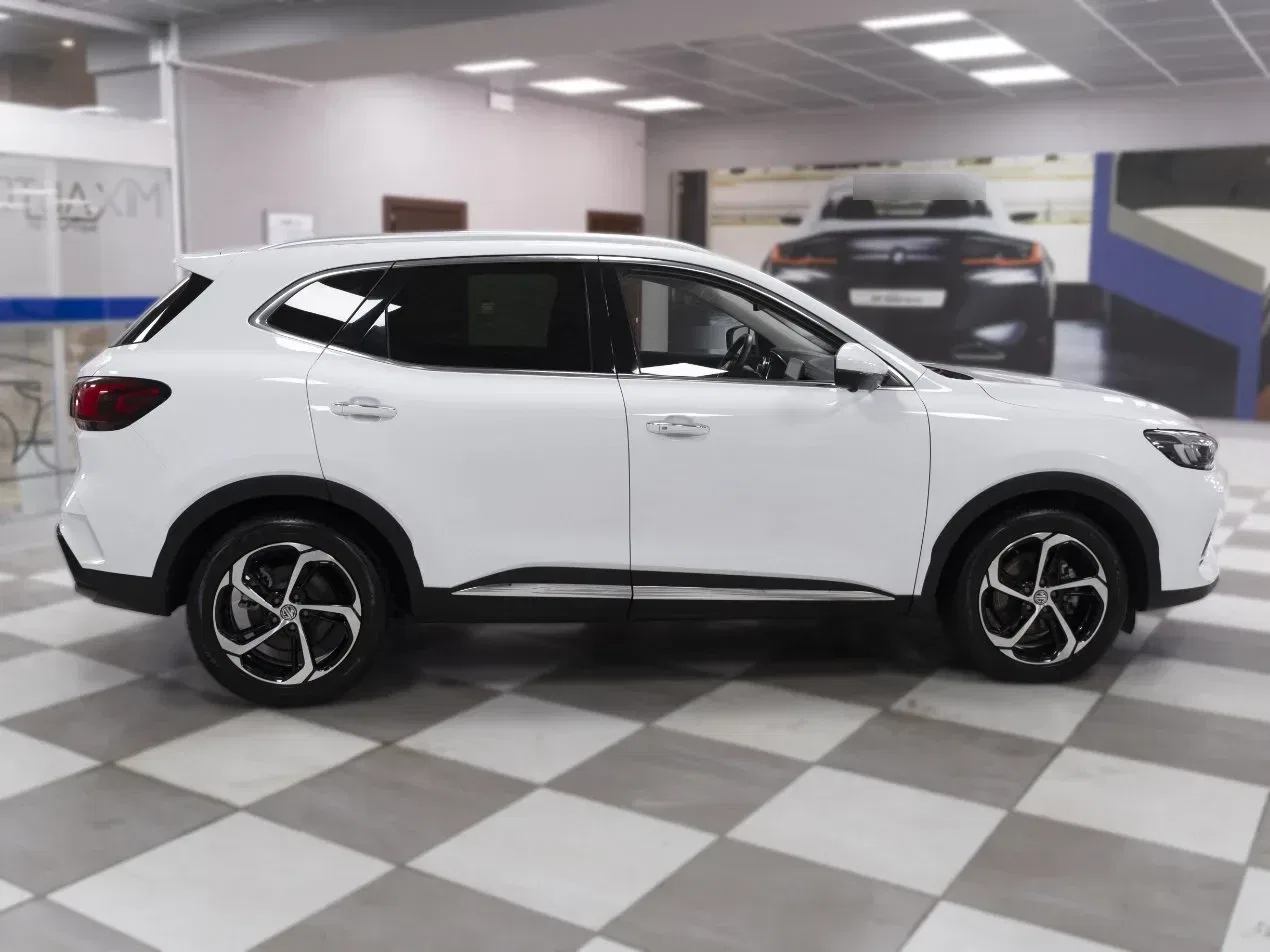 MG HS 1.5T DCT Luxury 2WD AUTO foto 6