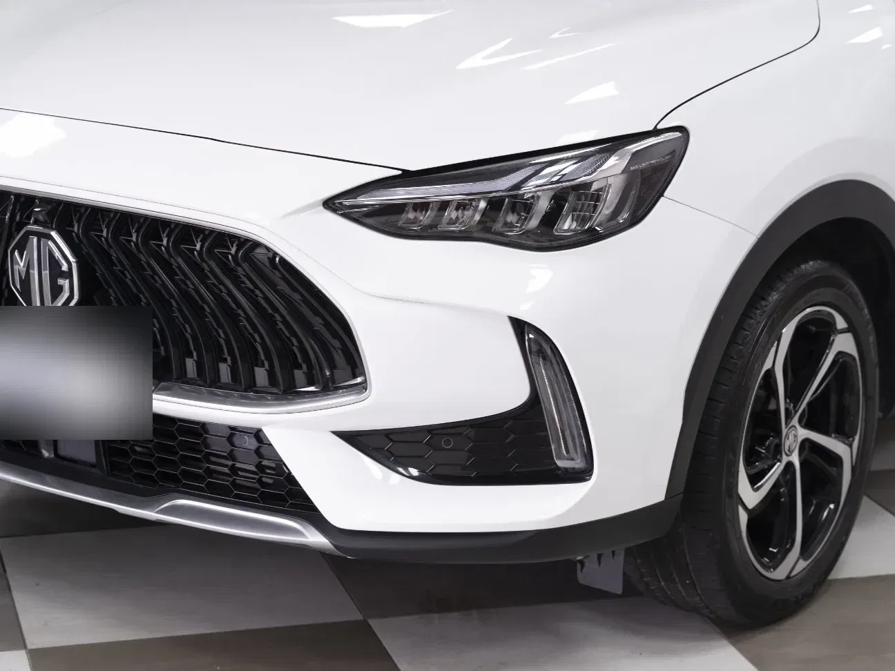 MG HS 1.5T DCT Luxury 2WD AUTO foto 9