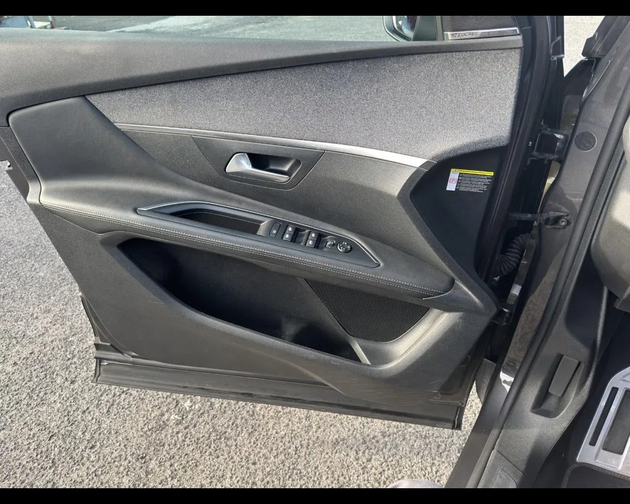Peugeot 3008 BlueHDi 130 S&S EAT8 GT Line foto 14