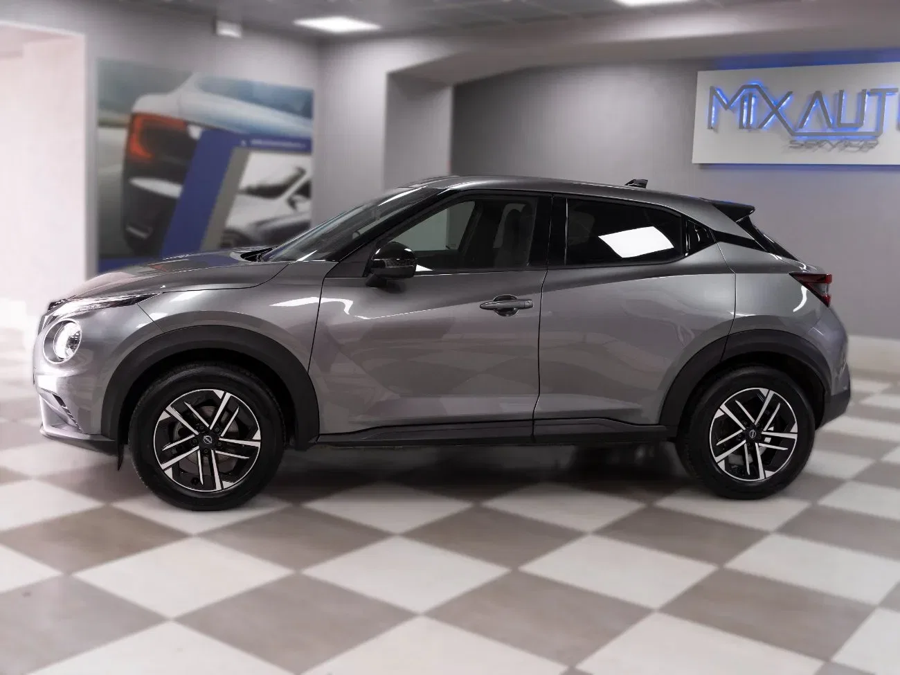 Nissan Juke 1.0 DIG-T N-Connecta 114CV DCT foto 3