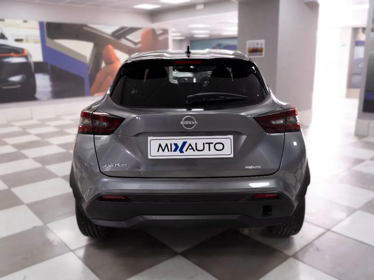 Nissan Juke 1.0 DIG-T N-Connecta 114CV DCT foto 4