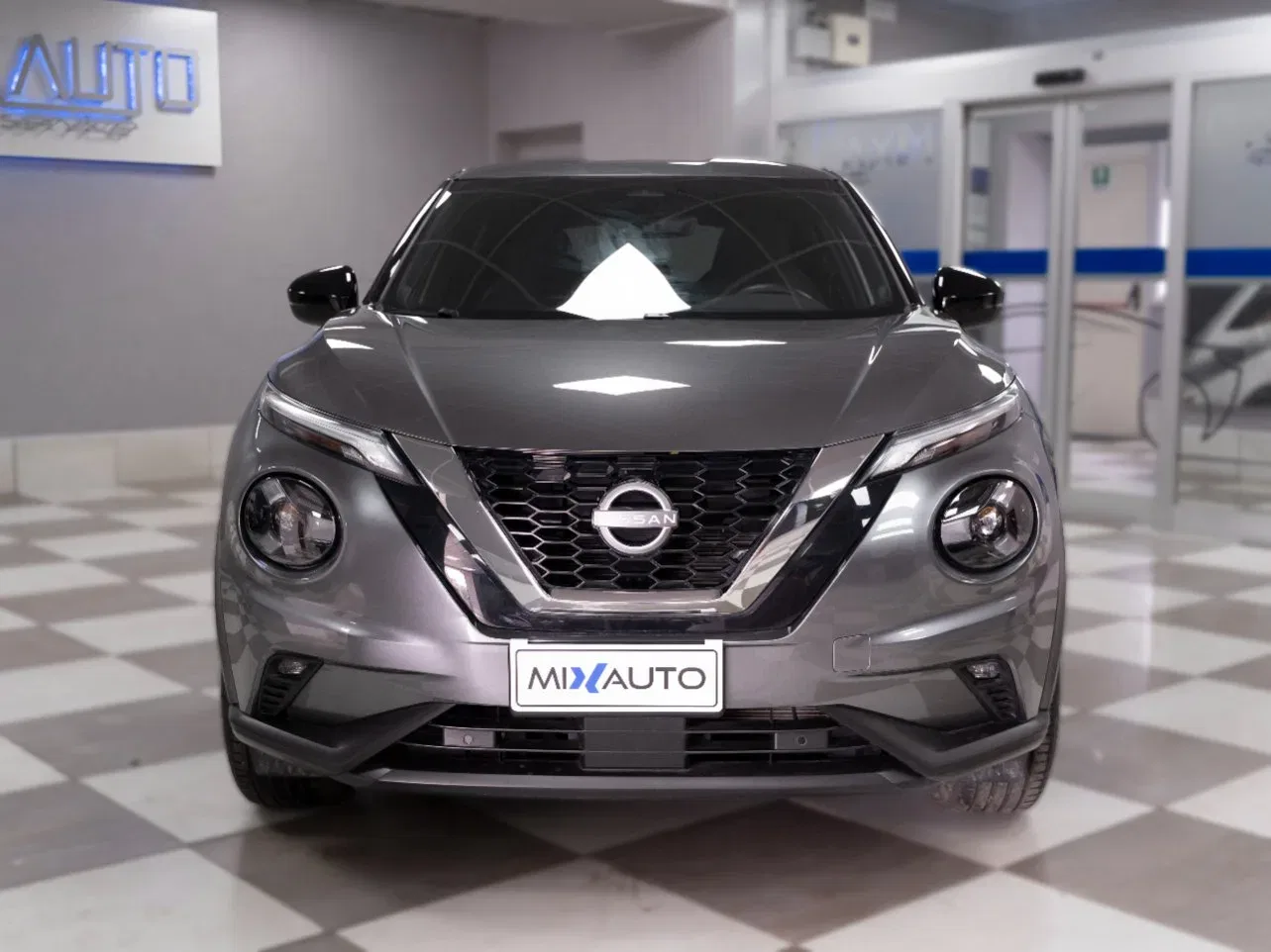 Nissan Juke 1.0 DIG-T N-Connecta 114CV DCT foto 2