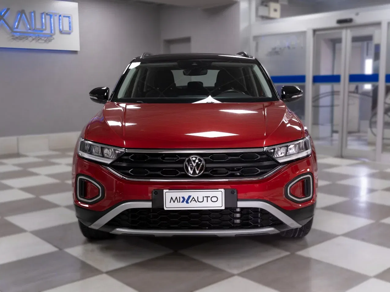 Volkswagen T-Roc 1.0 TSI Life 110CV foto 2