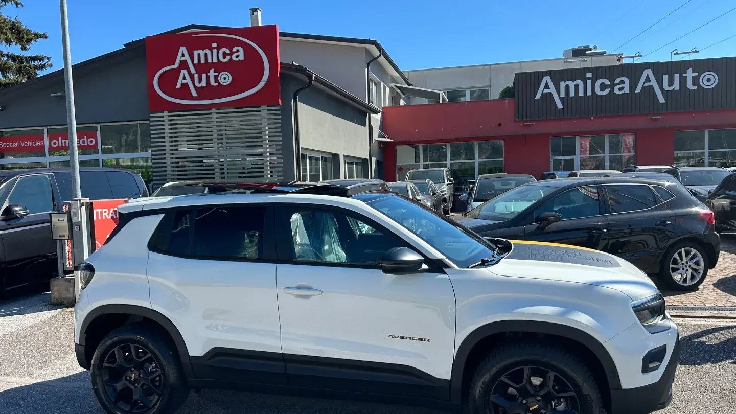 Jeep Avenger 1.2 Turbo 145cv e-Hybrid 4xe TheNoth Face Tetto Apribile PANORAMA +4X4