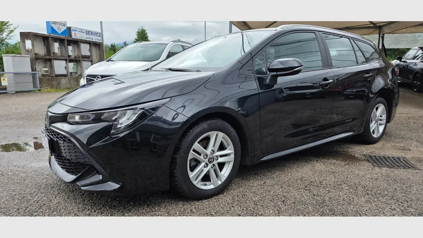 Toyota Corolla TS 1.8 Hybrid Business Tech