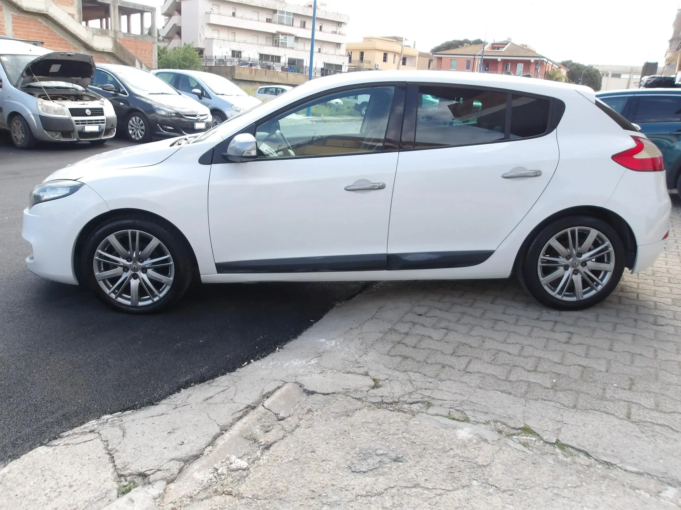 RENAULT MEGANE Mégane 1.5 dCi 110CV GT Line foto 6