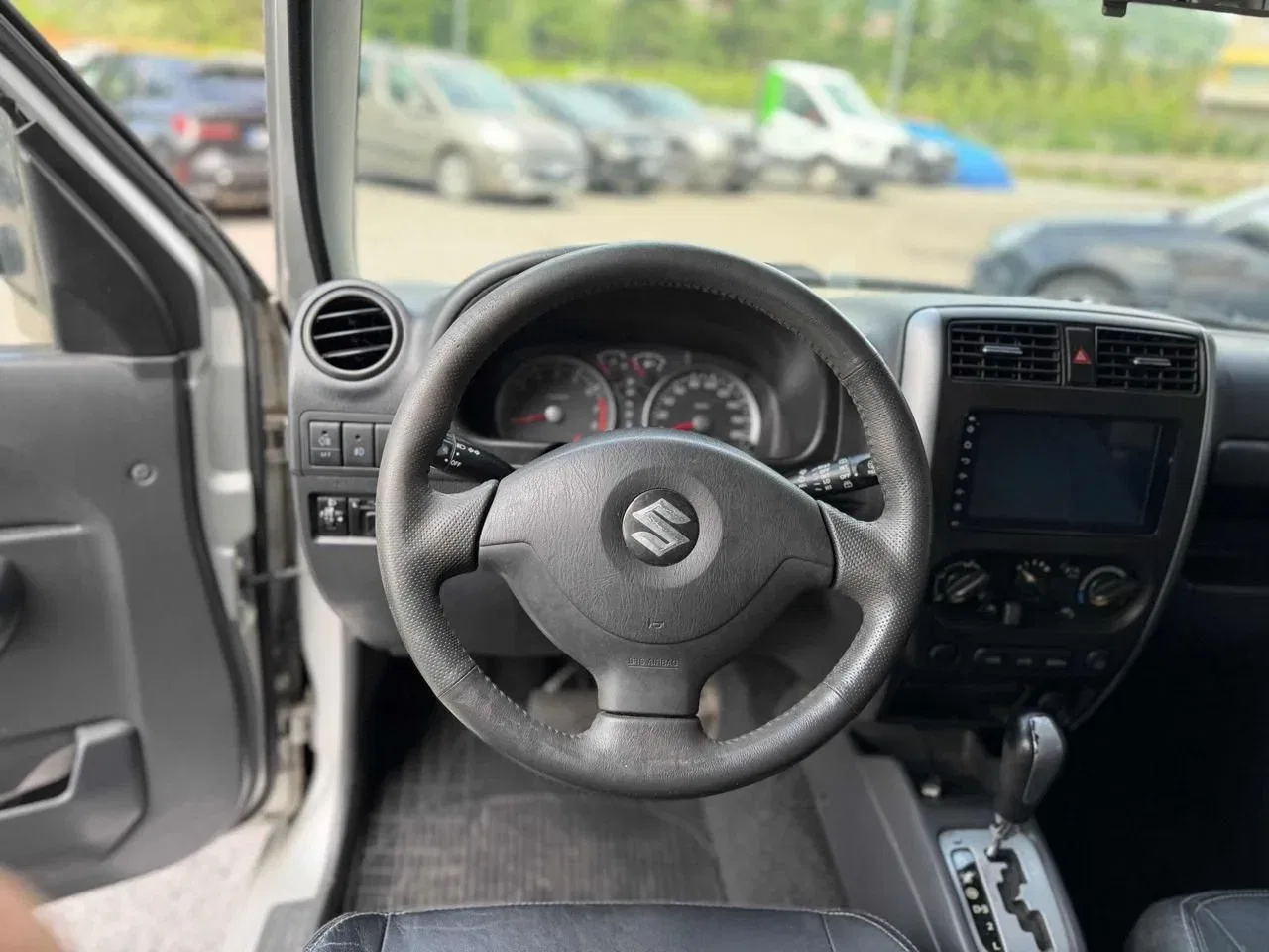 Suzuki Jimny 1.3i 16V cat 4WD Special Automatico foto 7