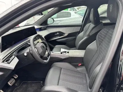 Peugeot 3008 Hybrid 145 e-DCS6 GT foto 3