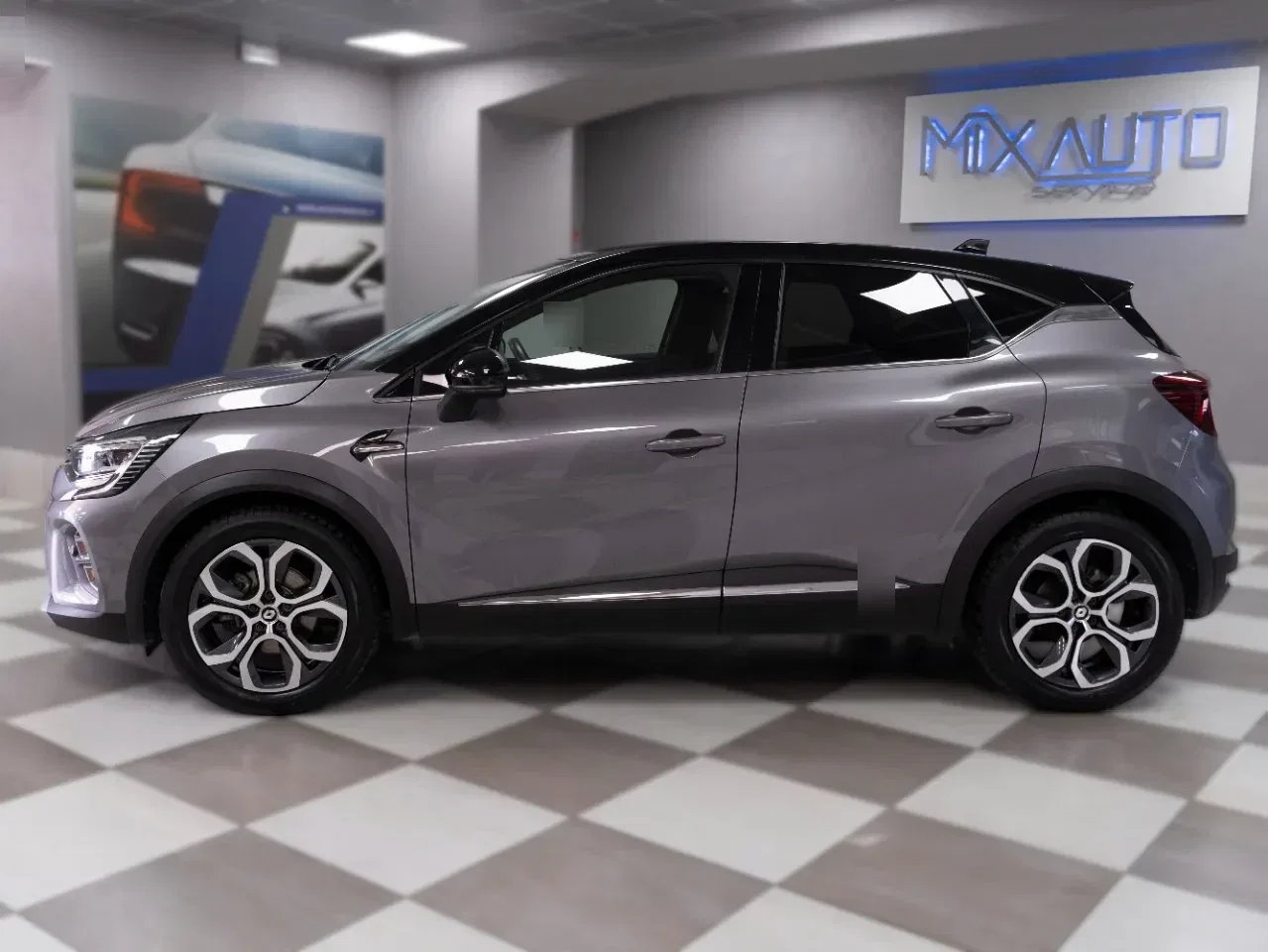 Renault Captur 1.6 E-Tech Full Hybrid Techno Fast Track 145CV Auto foto 3
