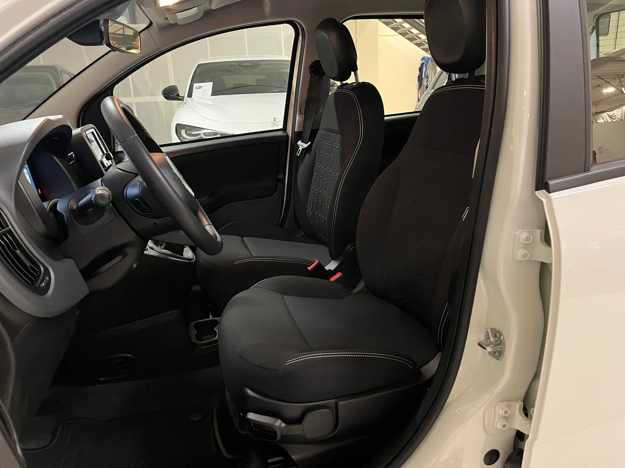 Fiat Panda Pandina 1.0 firefly hybrid Icon s&s 65cv 5p.ti Km0 foto 11