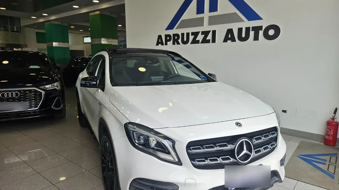 Mercedes-Benz GLA 200 d Automatic 4Matic Premium