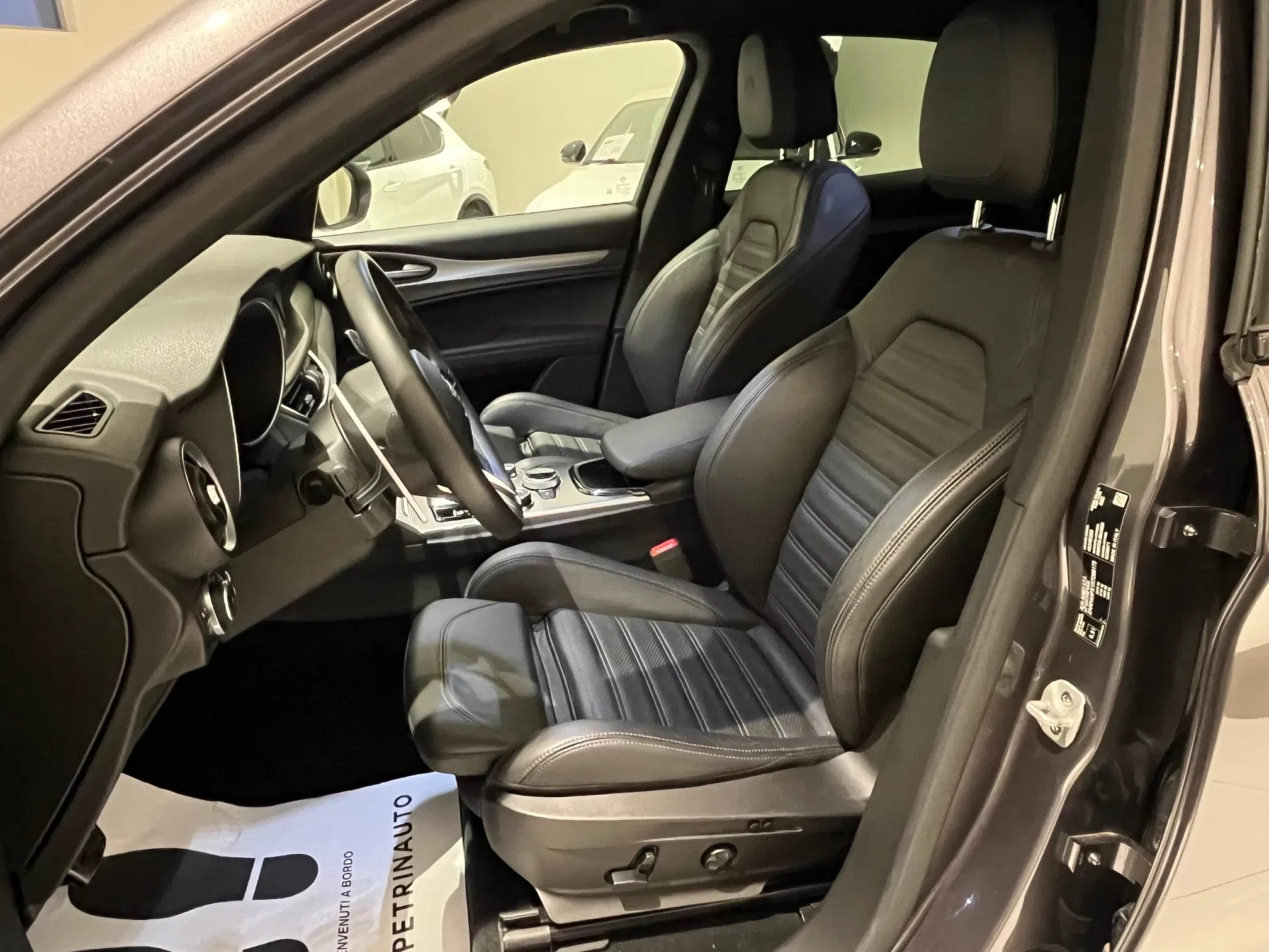 Alfa Romeo Stelvio 2.2 t Veloce Q4 210cv auto Nazionale foto 12