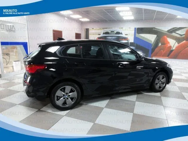 BMW 116 d 5 Porte Advantage AUT EU6 foto 2