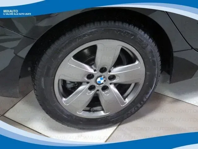 BMW 116 d 5 Porte Advantage AUT EU6 foto 17