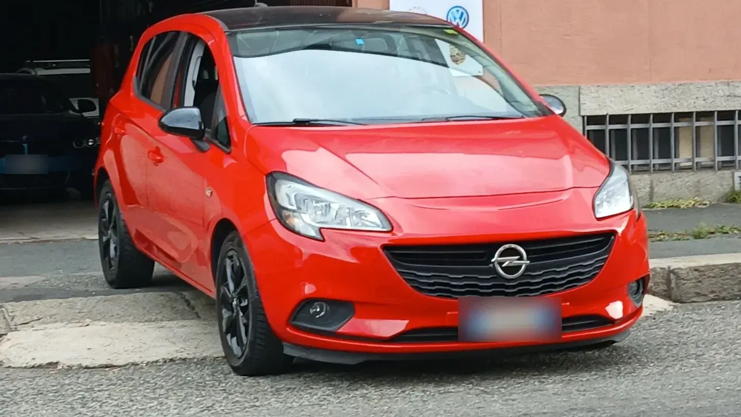 Opel Corsa 1.2 5p. b-Color