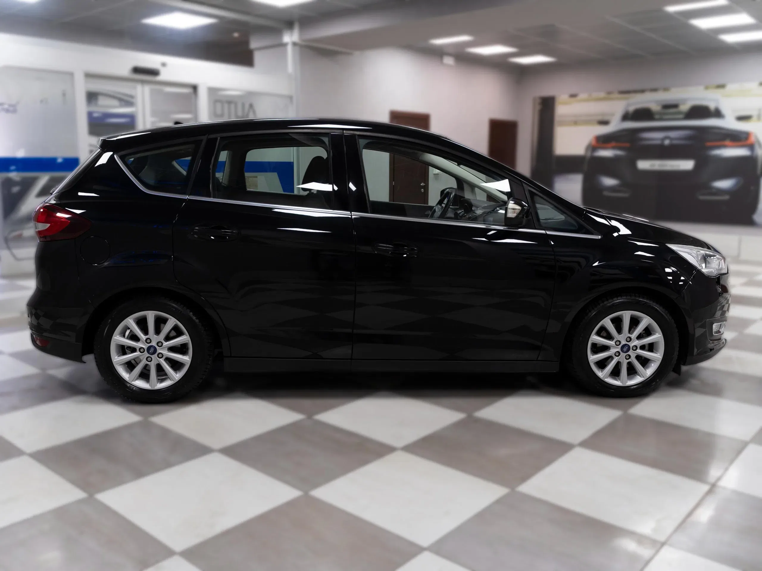 Ford C-Max 1.5 TDCI Titanium S&S 120CV EU6 foto 6
