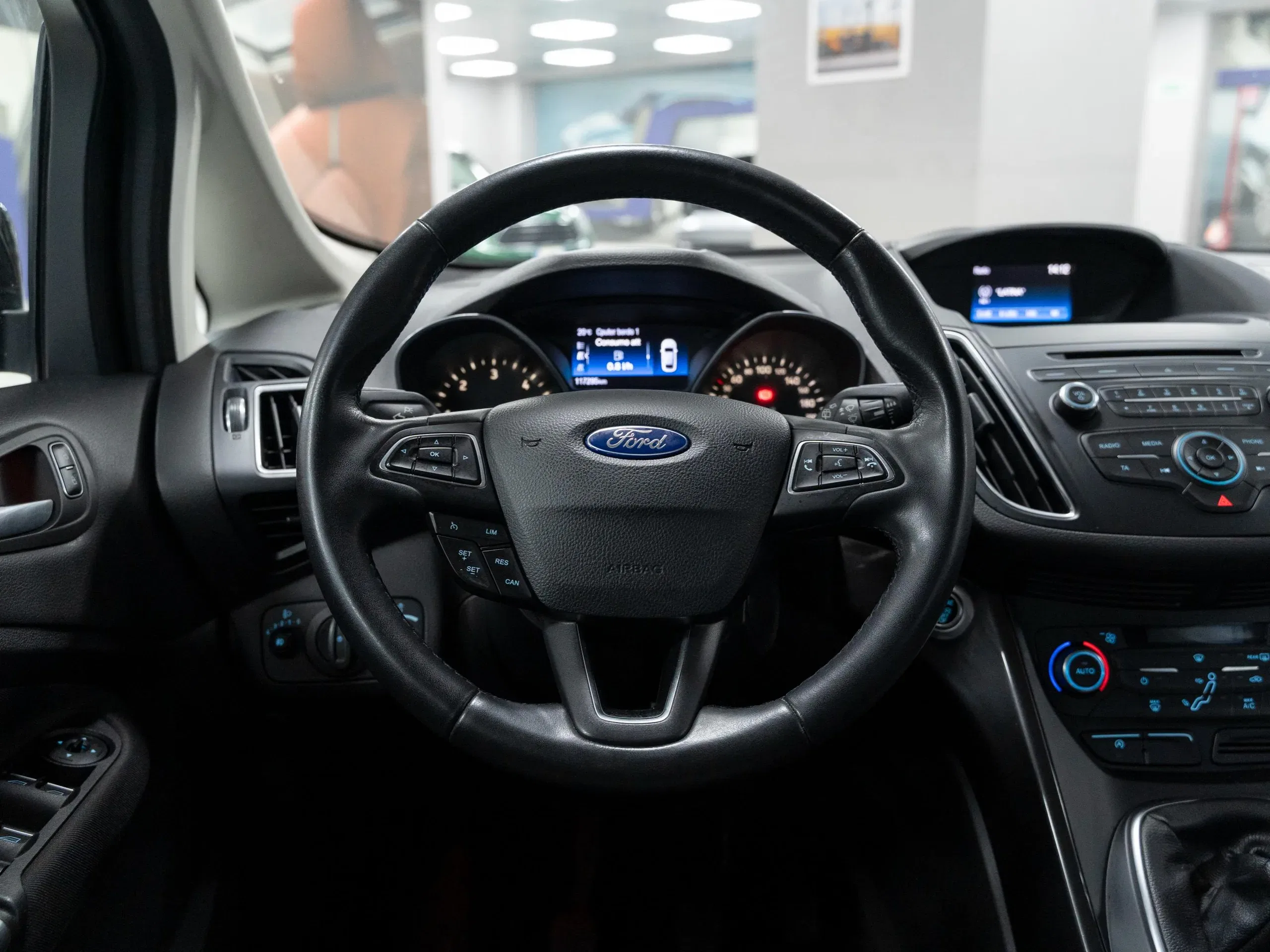 Ford C-Max 1.5 TDCI Titanium S&S 120CV EU6 foto 12