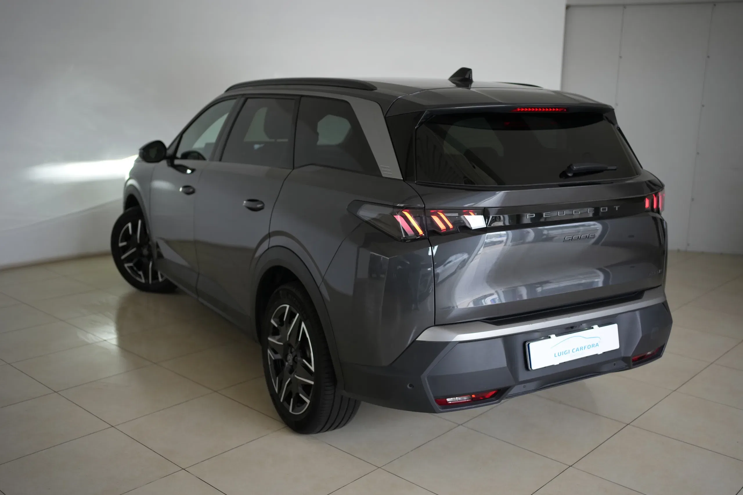 Peugeot 5008 Hybrid 145 e-DCS6 Allure 7Posti foto 16