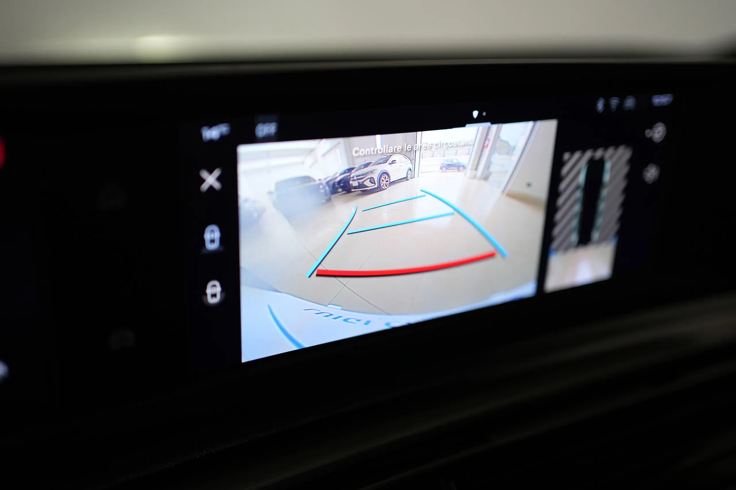 Peugeot 5008 Hybrid 145 e-DCS6 Allure 7Posti foto 19