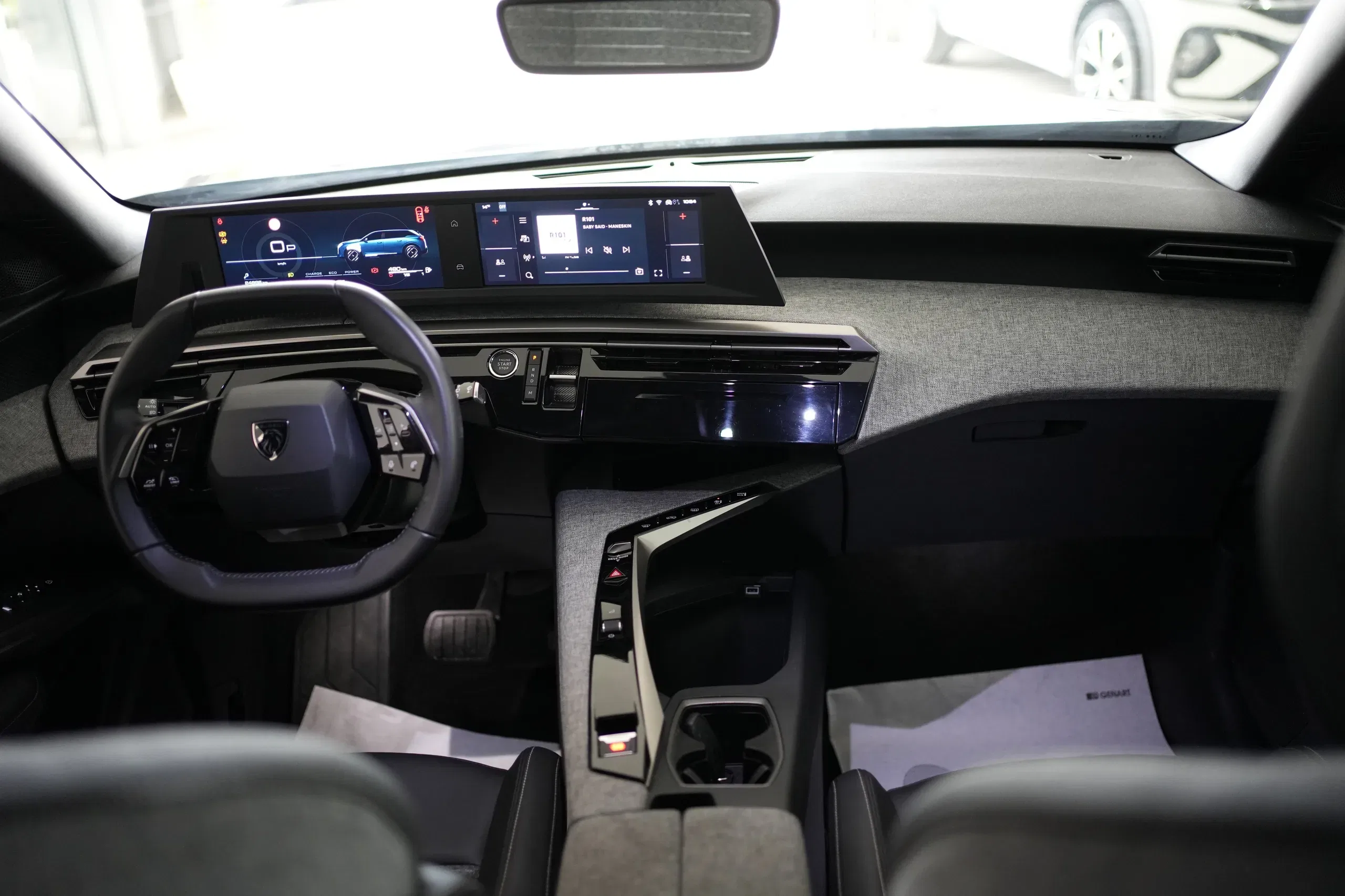 Peugeot 5008 Hybrid 145 e-DCS6 Allure 7Posti foto 11