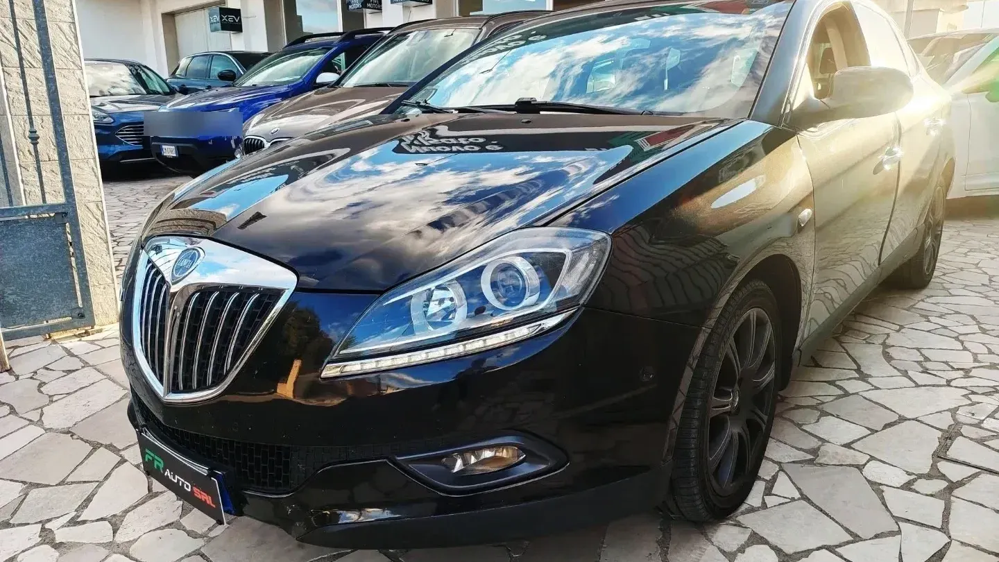 Lancia Delta 1.9 MJT Twinturbo Executive
