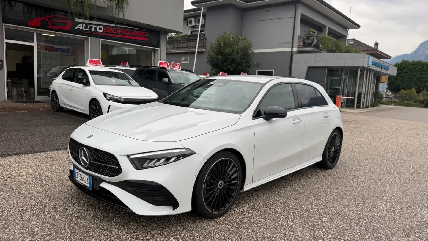 Mercedes-Benz A 250 Aut. 4Matic 4p. Prem. Pl. AMG Line