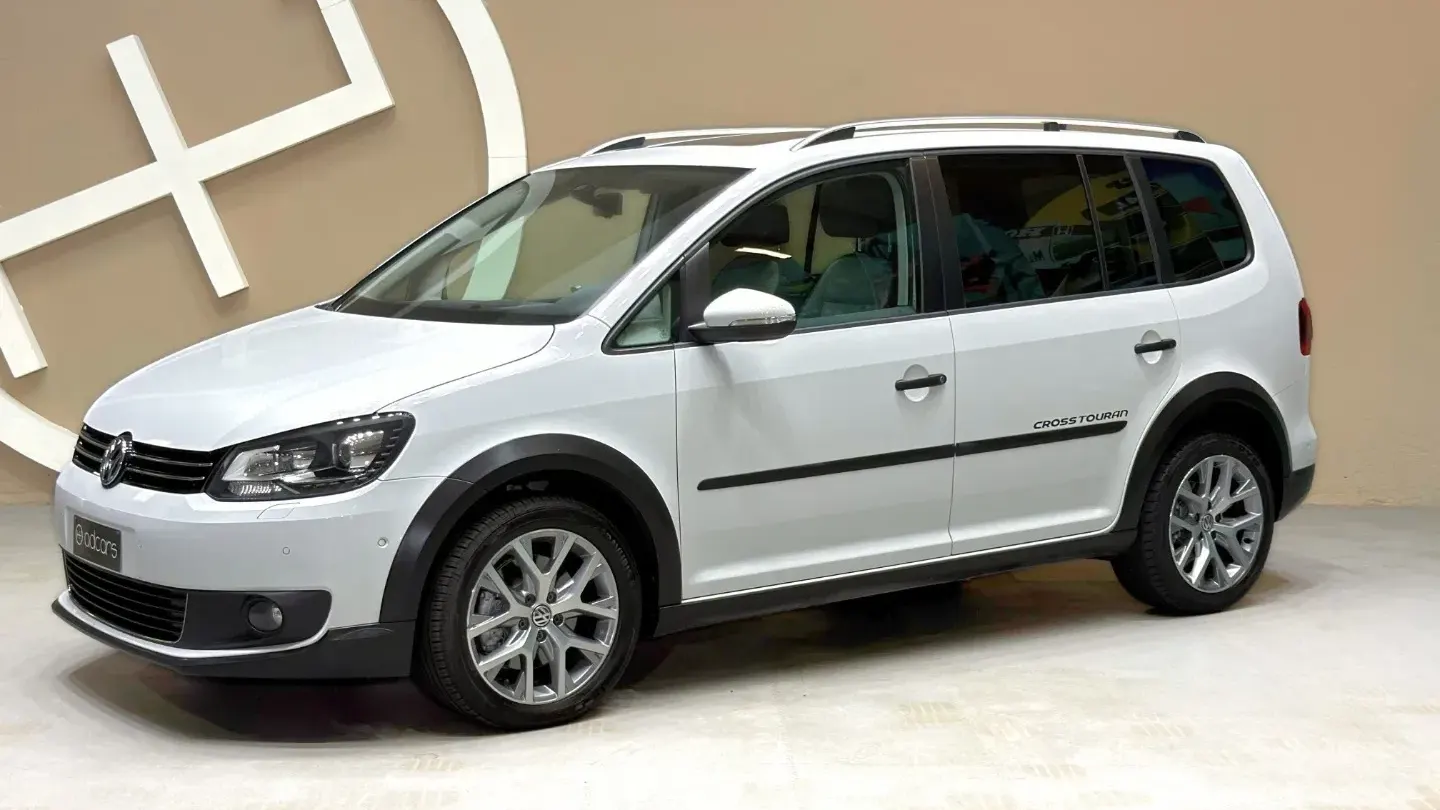 Volkswagen Touran CROSS 2.0 TDI 140 CV DSG Highline *7 POSTI*TETTO*ALCANTARA*NAVI*