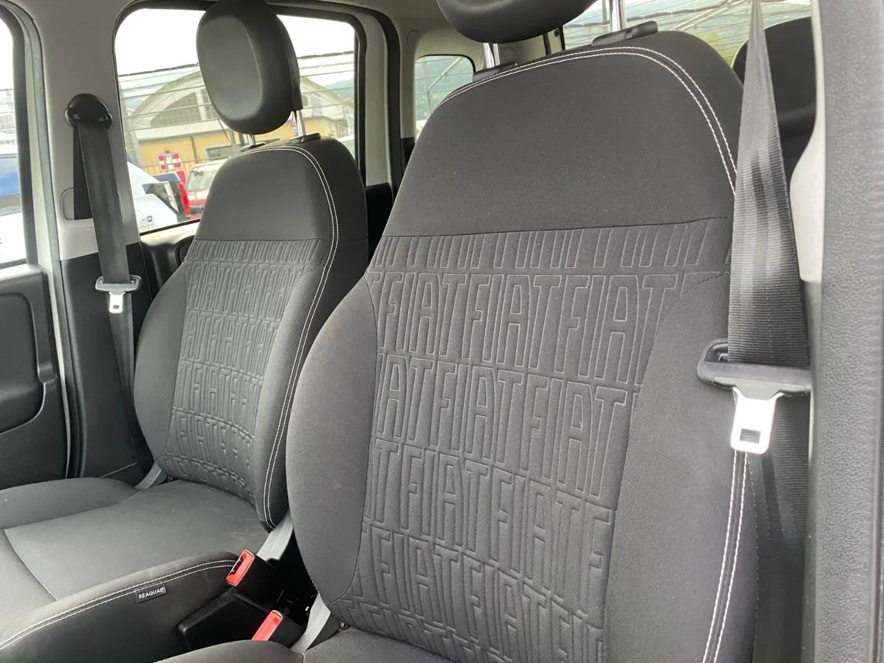 Fiat Panda Cross Panda 1.0 firefly hybrid Cross s&s 70cv 5p.ti foto 8