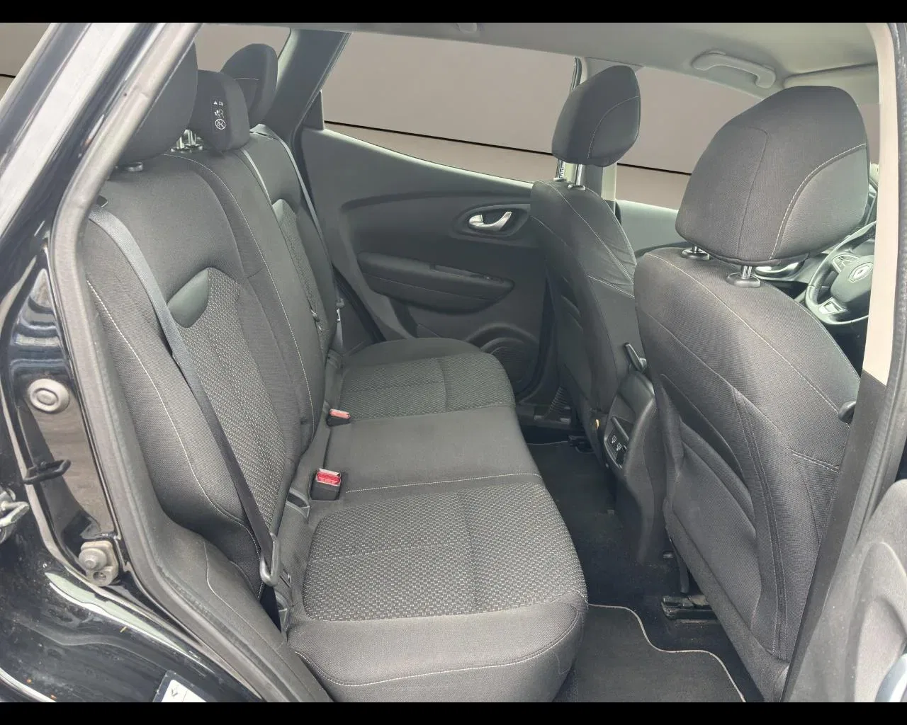 Renault Kadjar Blue dCi 8V 115CV EDC Sport Edition foto 19